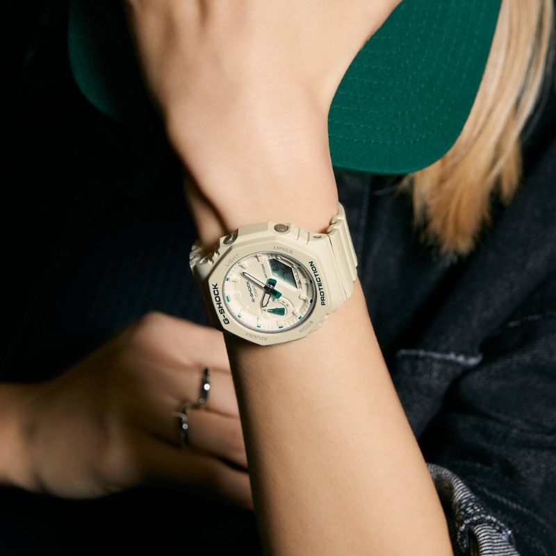 Reloj Digital-Análogo G-Shock Mujer GMA-S2100GA-7ADR