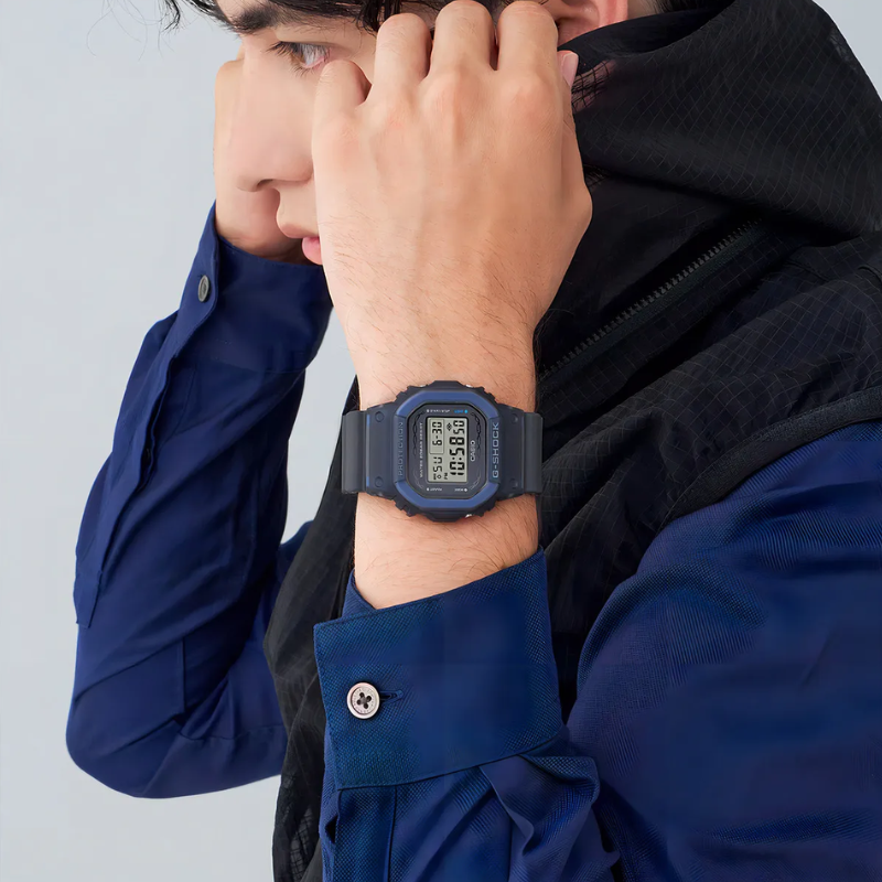 Reloj Digital G-Shock Hombre DW-5600RS-8DR