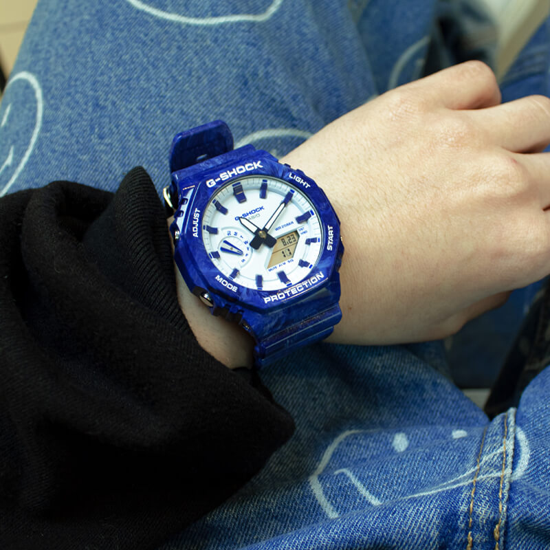 Reloj Digital-Análogo G-Shock Hombre GA-2100-BWP-2ADR Royal Oak