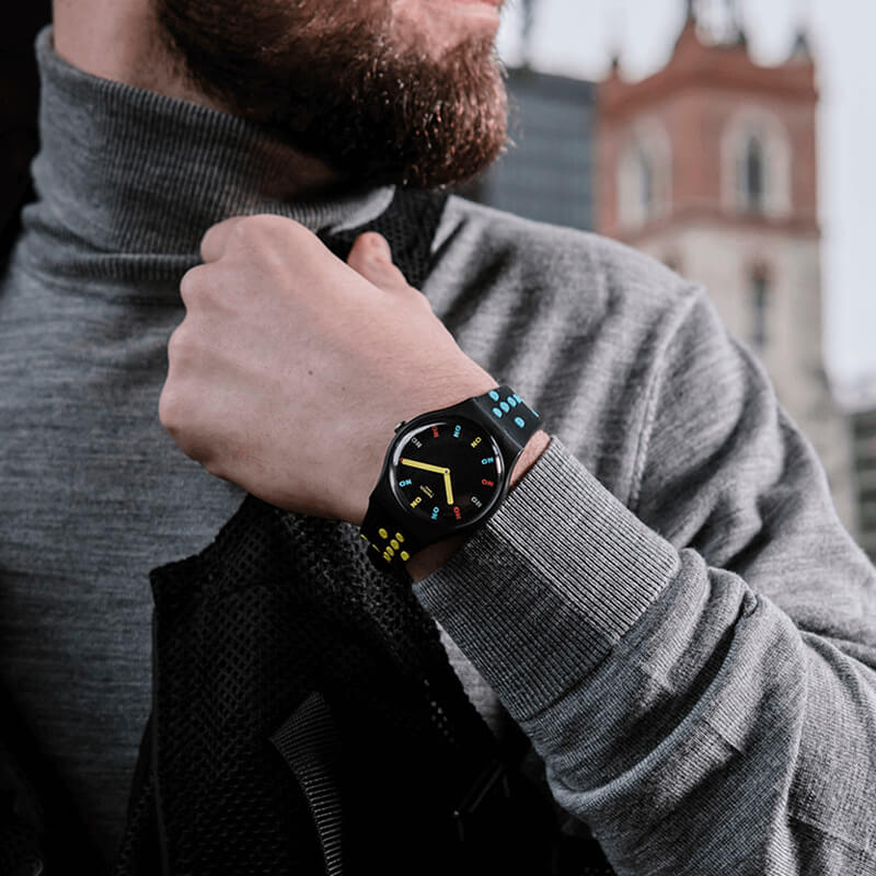 Reloj Swatch Análogo Hombre SUOZ302