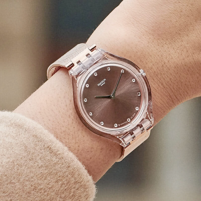 Reloj Análogo Swatch Mujer SVOK107M