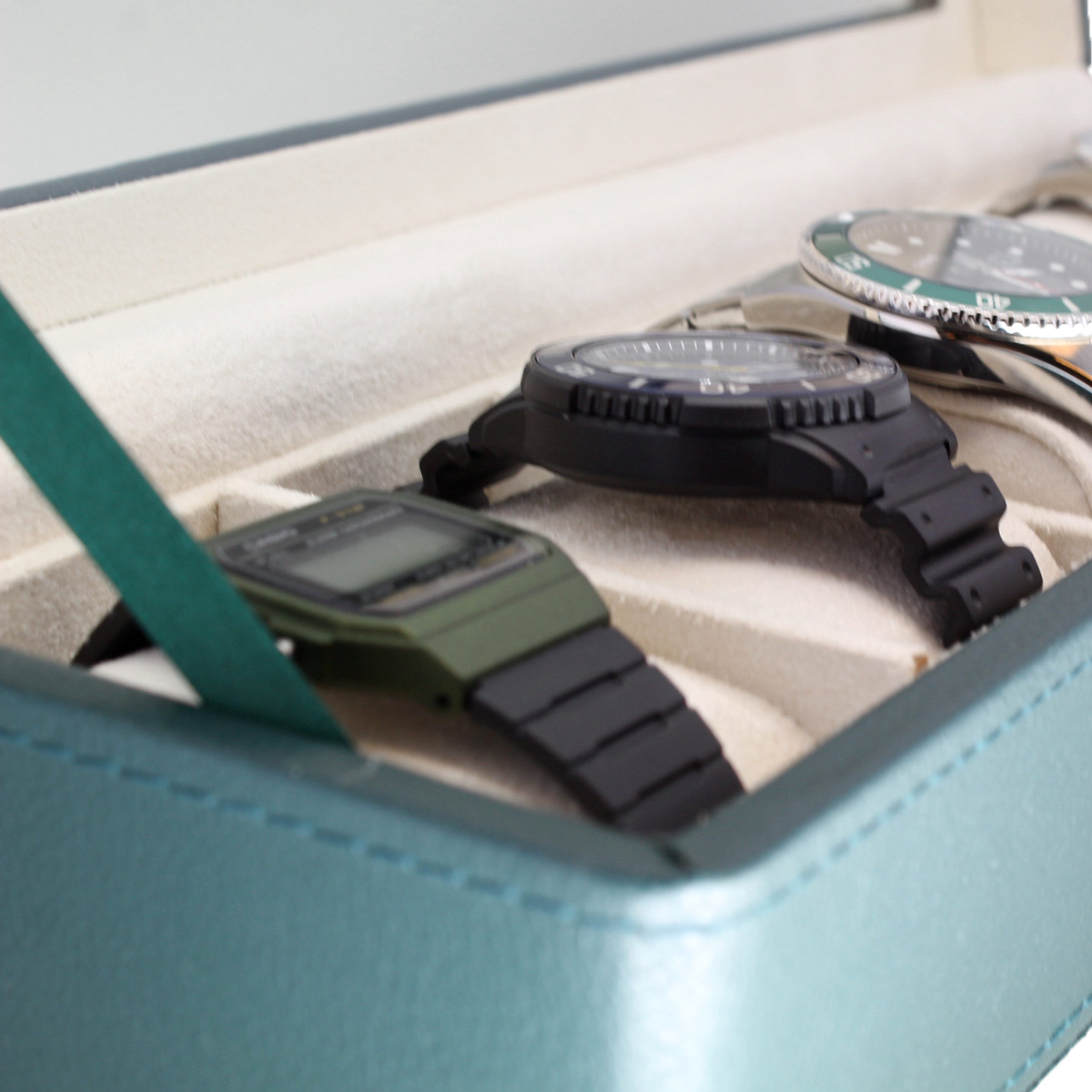 Organizador de 6 Relojes Verde con Interiores Beige
