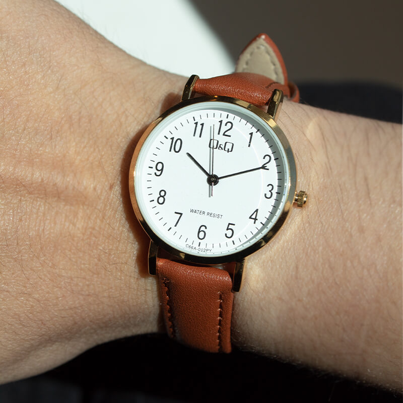 Reloj Análogo Q&Q Mujer C66A-002PY