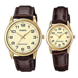 Pack Relojes Casio Clásicos Dorados con Correa de Cuero – Para Él y Para Ella